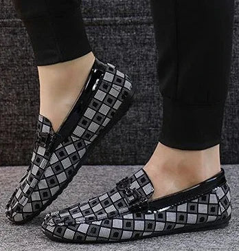 Leather Shoes for Men Round Toe Non Slip and Waterproof Loafers